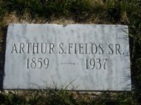 Findagrave  Arthur Fields